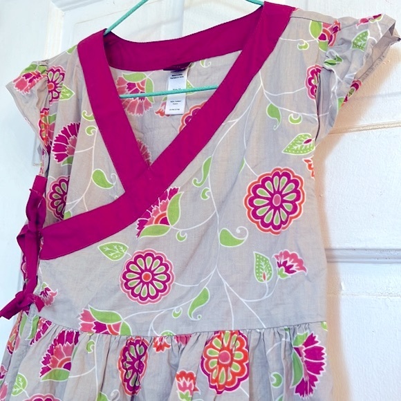 Tea Collection girls floral wrap dress in size 10 - Picture 7 of 9